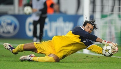 爱游戏下载-火箭新秀平均效率值联盟前十，引多支球队关注，火箭胜率