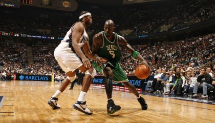 爱游戏娱乐-足球经济指数持续上涨，带动相关产业发展，足球经济学在线阅读