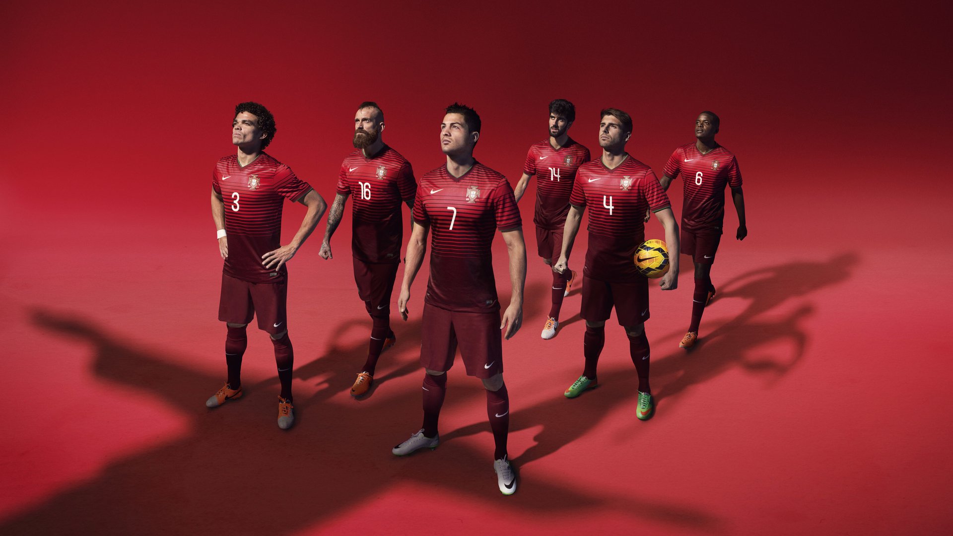 意甲豪门演绎精彩对决，球员表现令人惊叹，意甲豪门球队